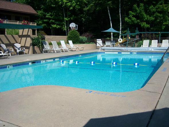 Tall Pines Motel Lake George Buitenkant foto